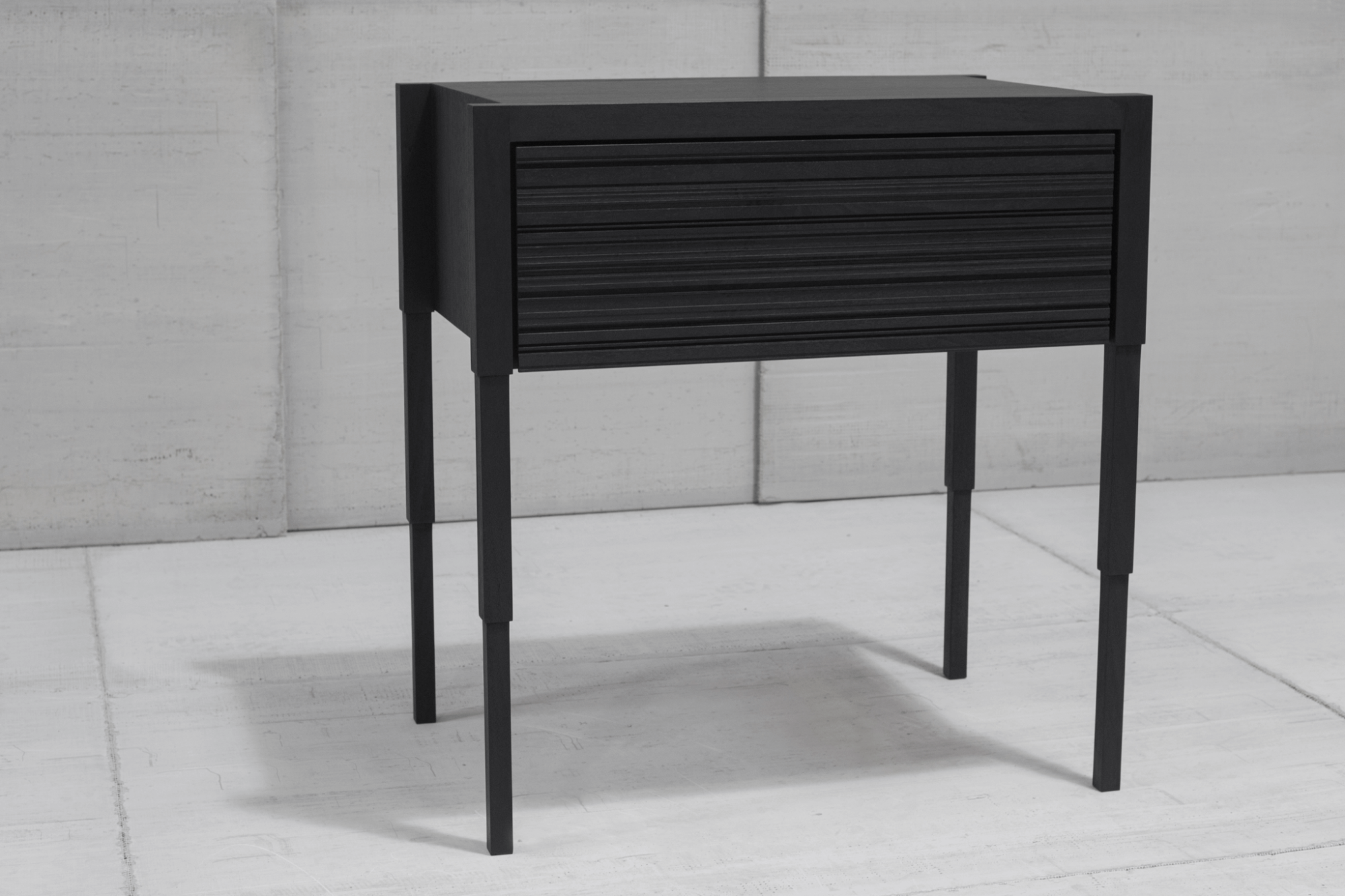 CHICAGO SIDE CASE - BLACKENED WALNUT CHICAGO SIDE CASE - BLACKENED WALNUT